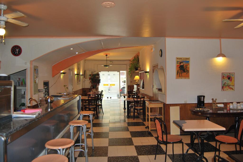 Le Revelois Restaurant Hotel Béziers Zewnętrze zdjęcie